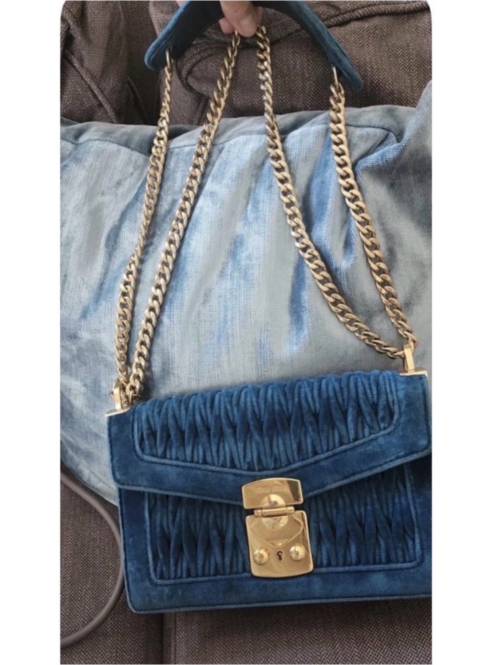Miu Miu blue velvet shoulder bag - Picture 4 of 15